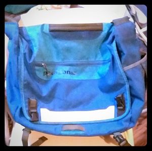 Patagonia messenger bag